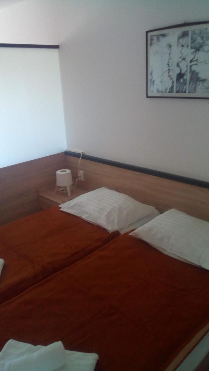 Apartments Hostin Garoful Duga Uvala Pavicini Exterior foto